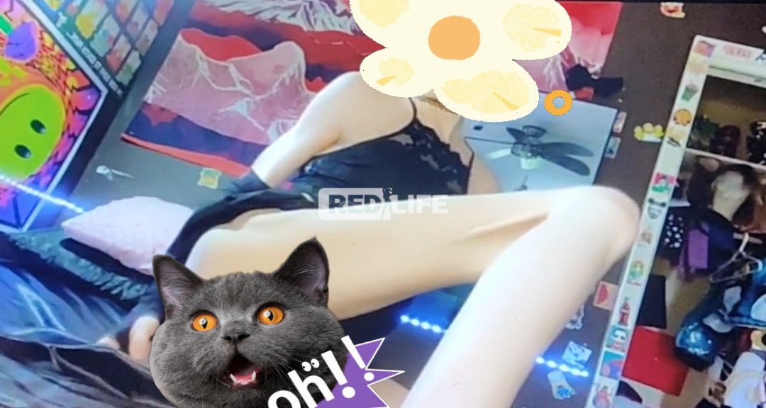 Attraktiver, schlanker Twink-Boy, Crossdresser. Standort: