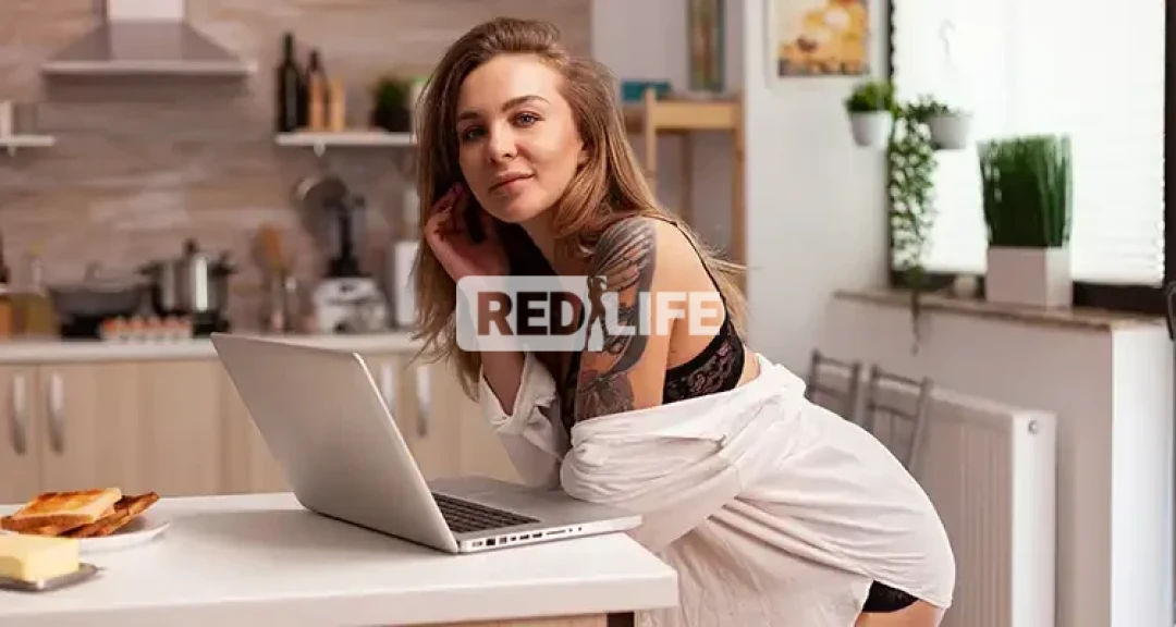 Ucraina ar impozita munca erotică