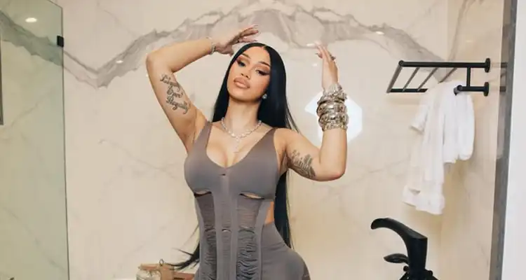 Cardi B OnlyFans model erotic