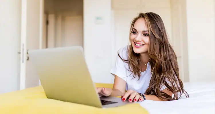 Munca erotică OnlyFans ca și chatter