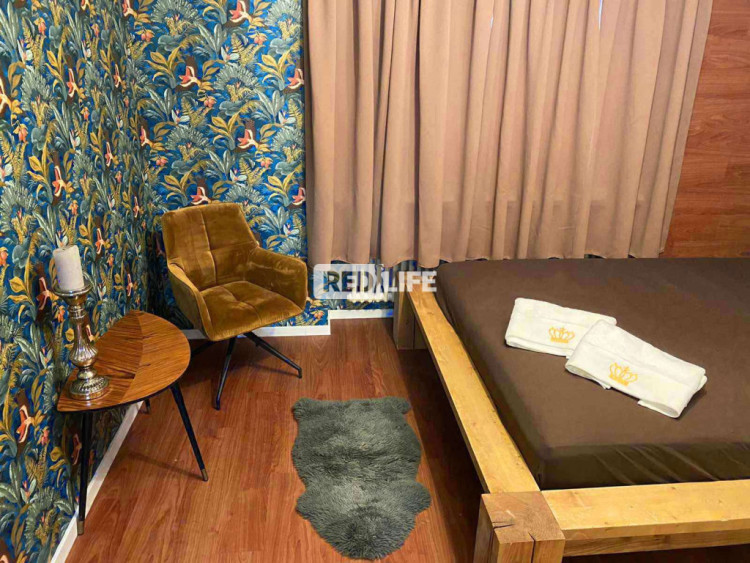 elite studio munca de escorta