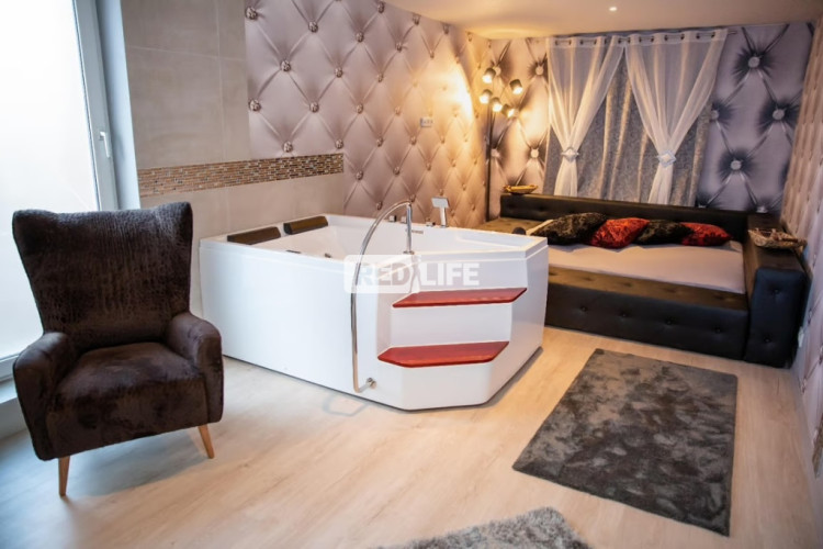 apartamente private chirie fixă proprietară